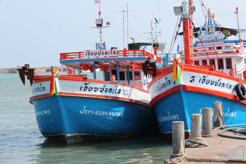 Bangkok to Ko Samet Island, Ko Samet ferries