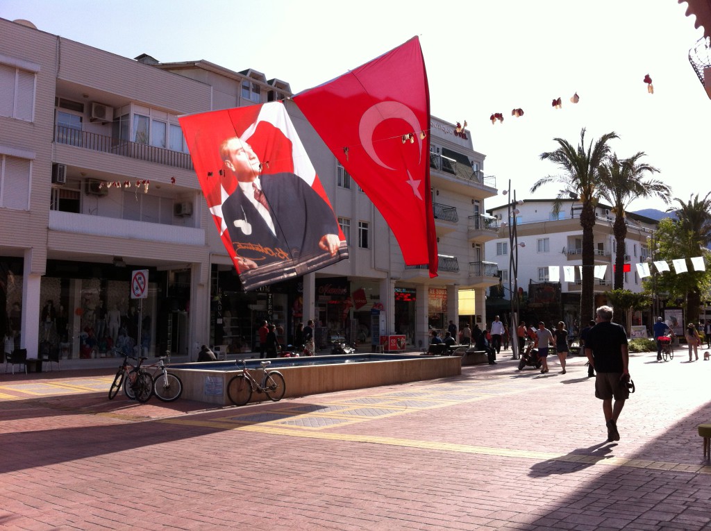 Kemer shopping street Antalya to Kemer, shopping street