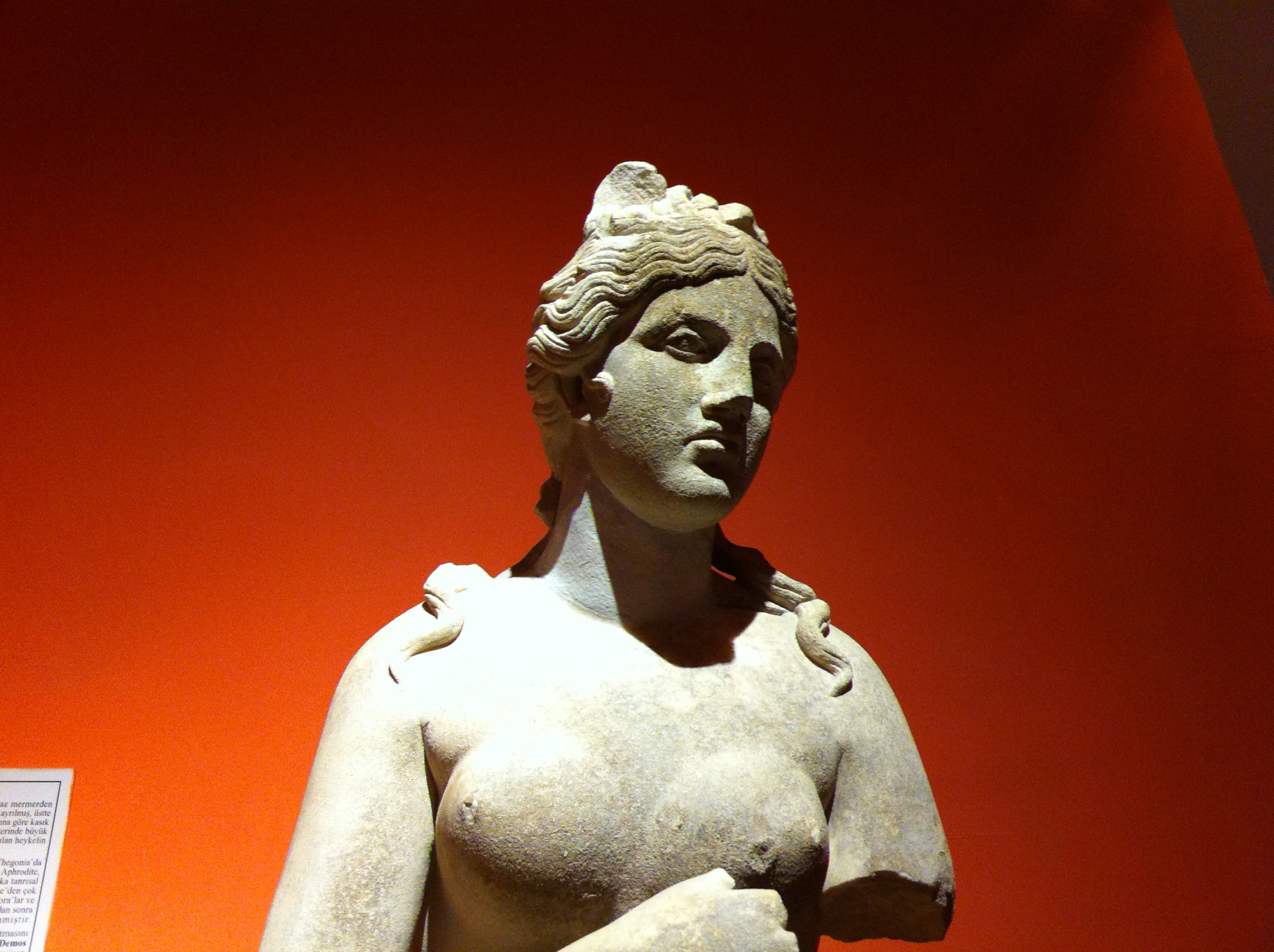 Statue of Aphrodite, Antalya Archeological Museum Statue of Aphrodite, Antalya Archeological Museum