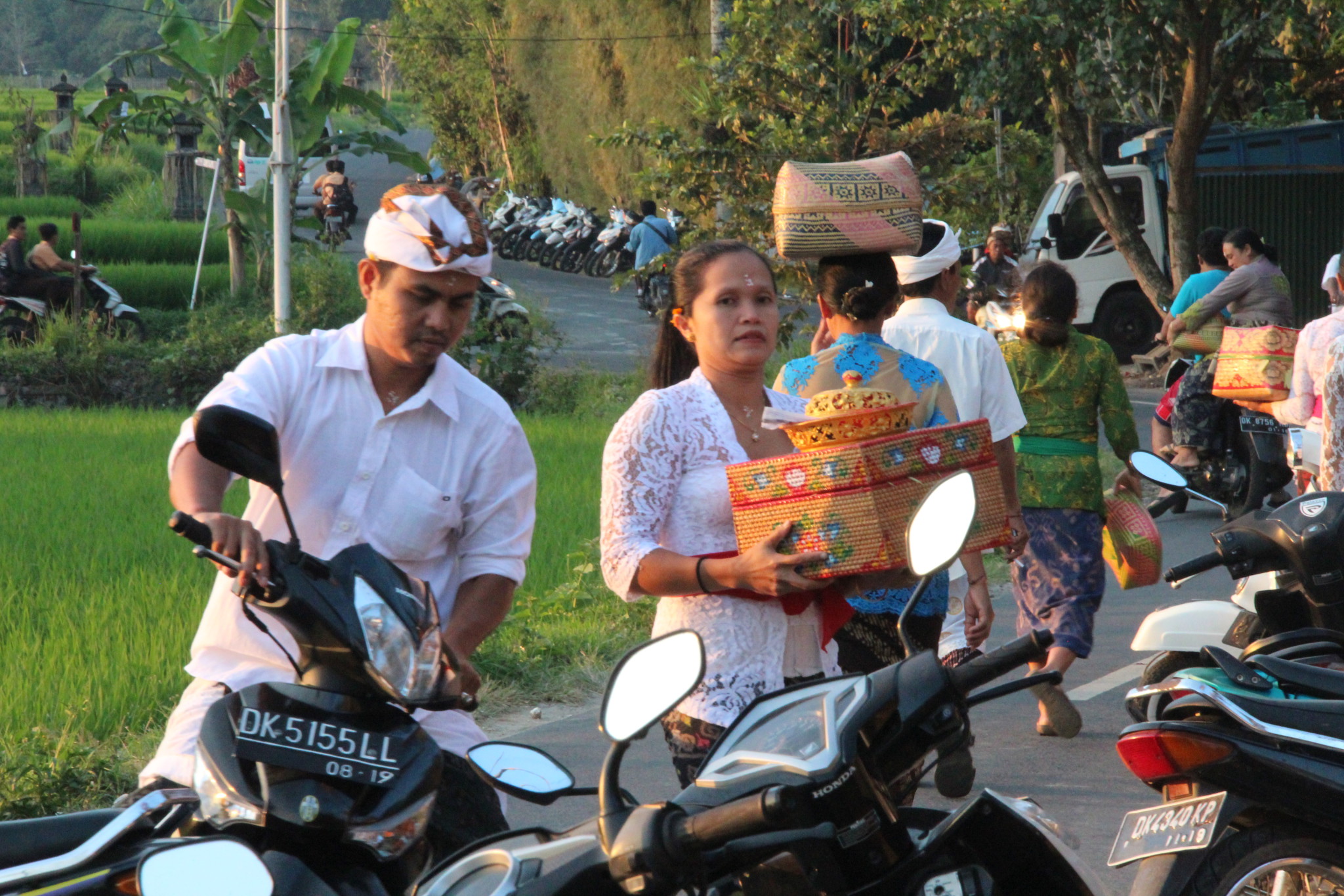 Central Bali day trip: locals spending their Saturday night Central Bali day trip: locals spending their Saturday night