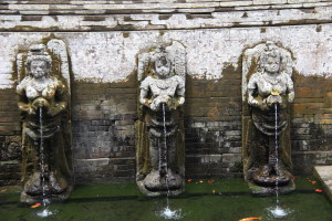 Goa Gajah cave statues