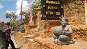 I Wayan Mardiana painter Batuan Bali