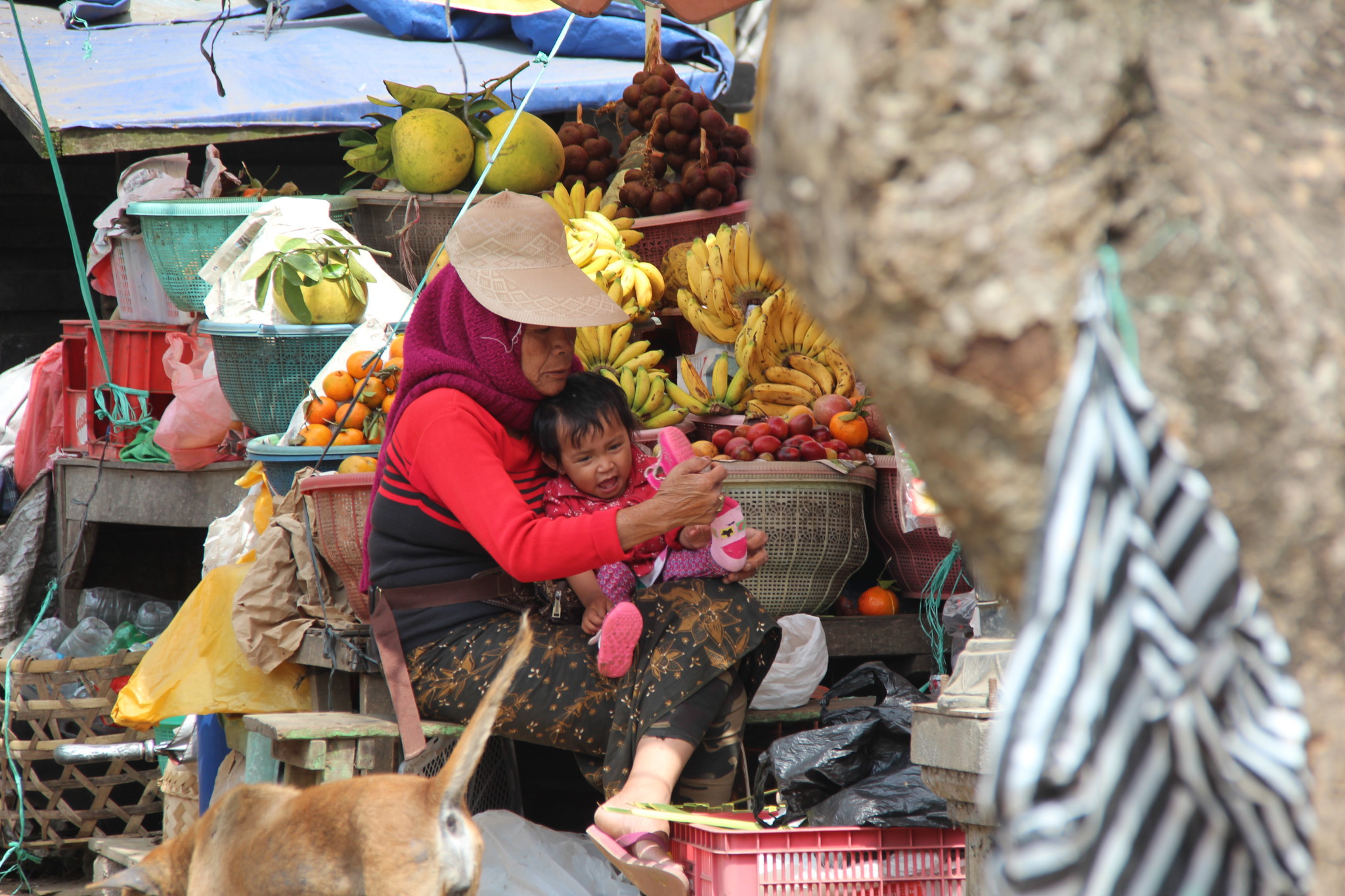 Locals at Kintamani, day trip to Central Bali Locals at Kintamani, day trip to Central Bali