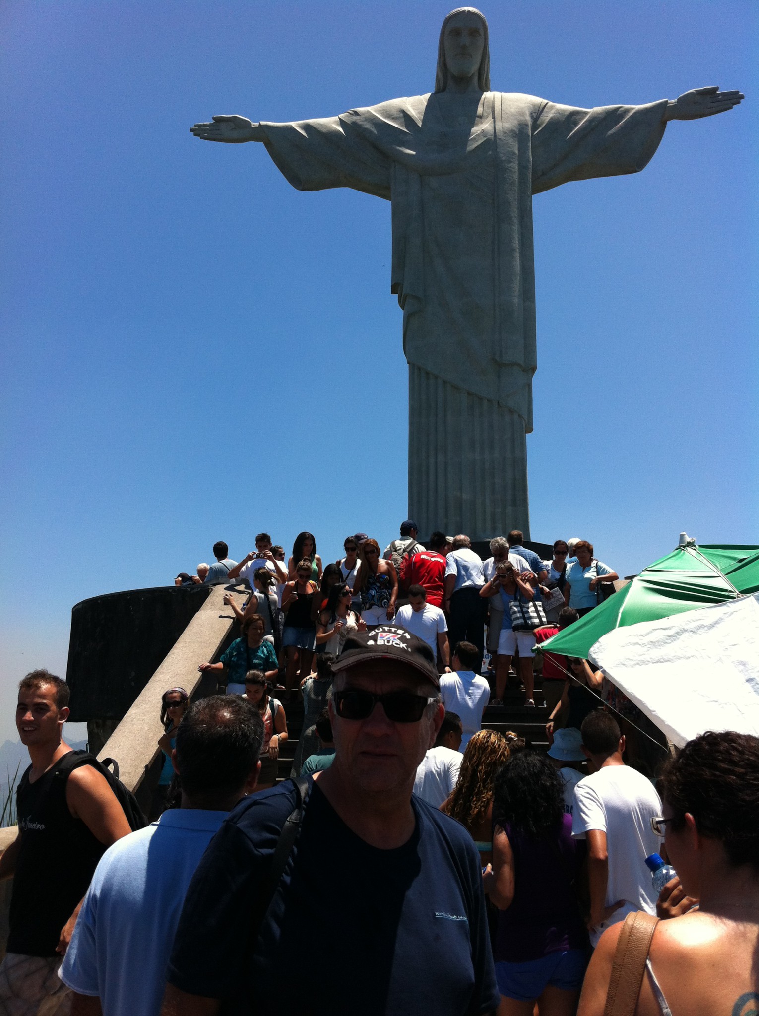Christ the Redeemer and tourists