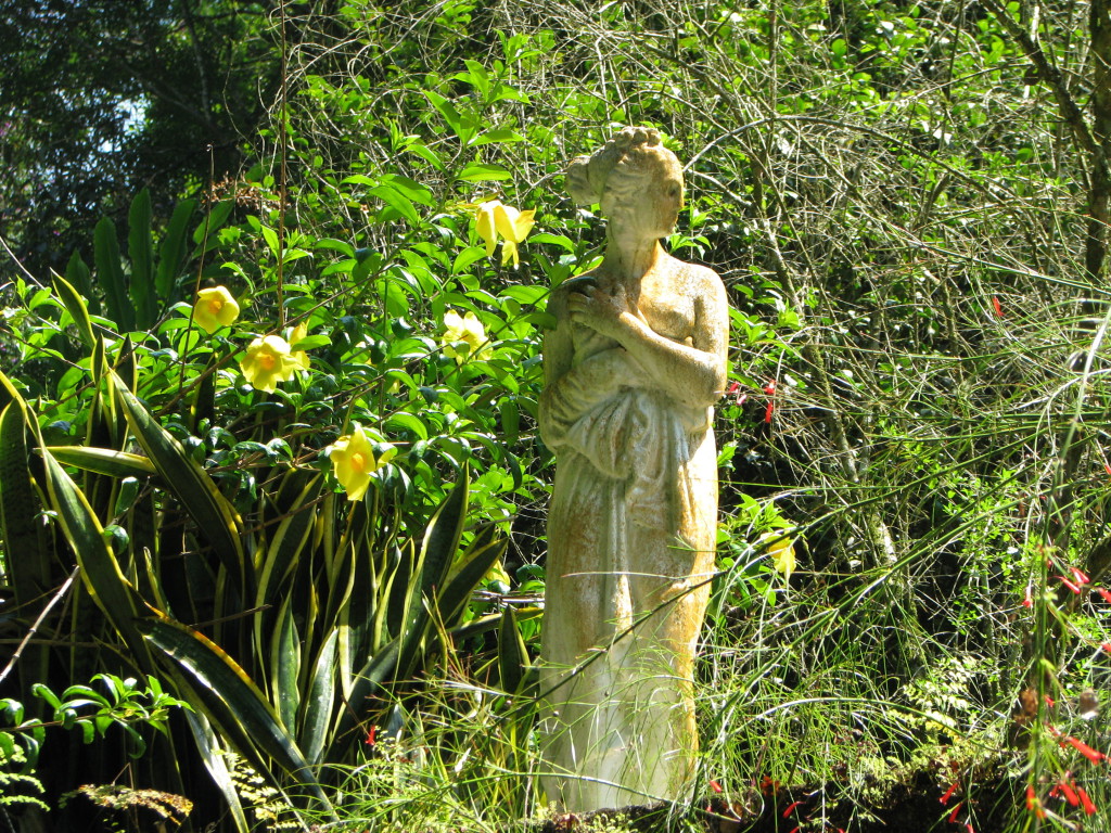 Parque National da Tijuca statue