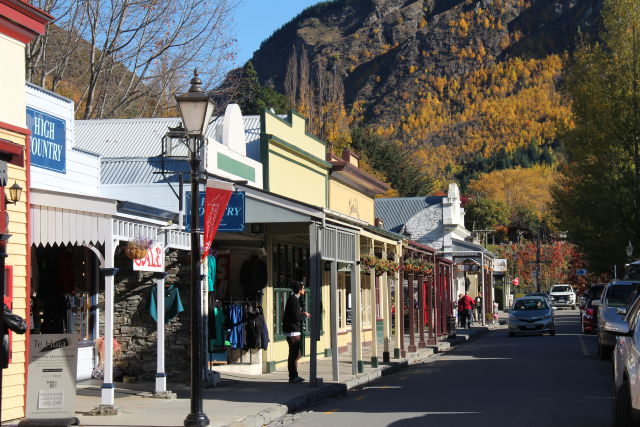 Arrowtown main street, Queenstown Day Trips Arrowtown main street