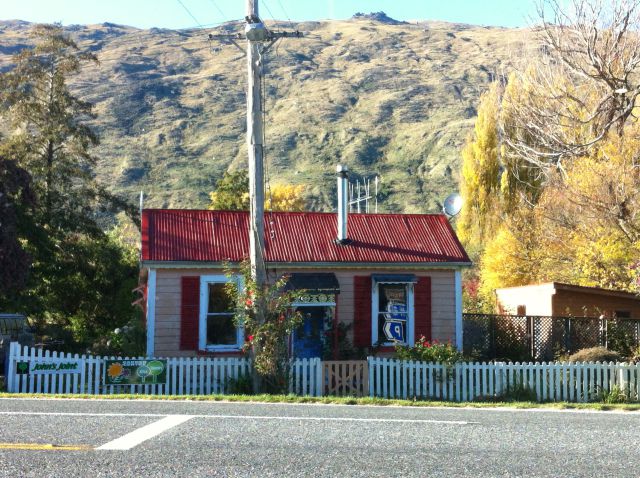 Kingston house, Queenstown day trips by car Queenstown day trips by car, Kingston
