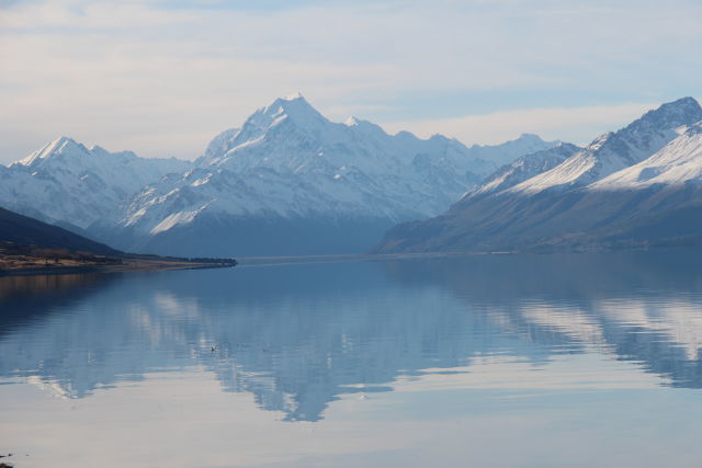 Lake Pukaki and snow-capped mountains