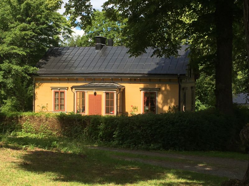 Rosendal Palace side building