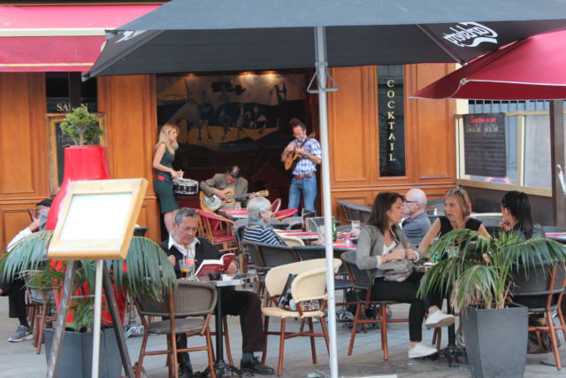Musicians in Nice Old Town France