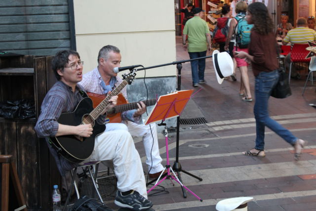Street musicians in Nice Old Town, France