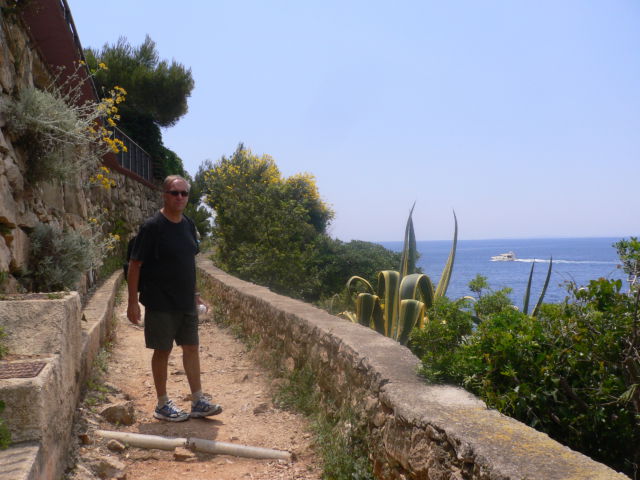 Walking around Cap-Ferrat