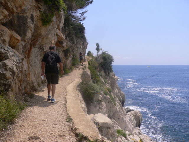 Walking around Cap-Ferrat