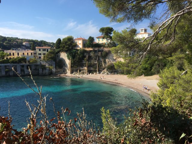Walking around Cap-Ferrat Plage des Fossettes