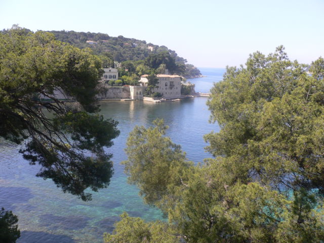Walk around Cap-Ferrat, sea view