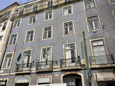 Alfama azulejo house