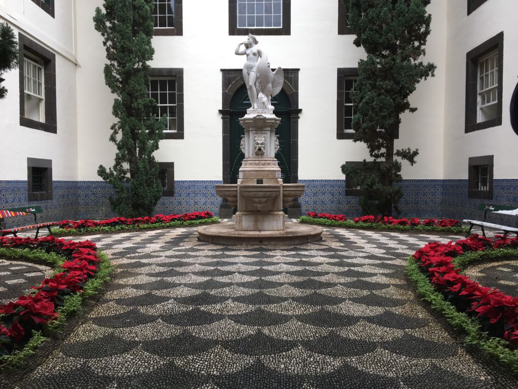 Funchal townhall inner courtyard