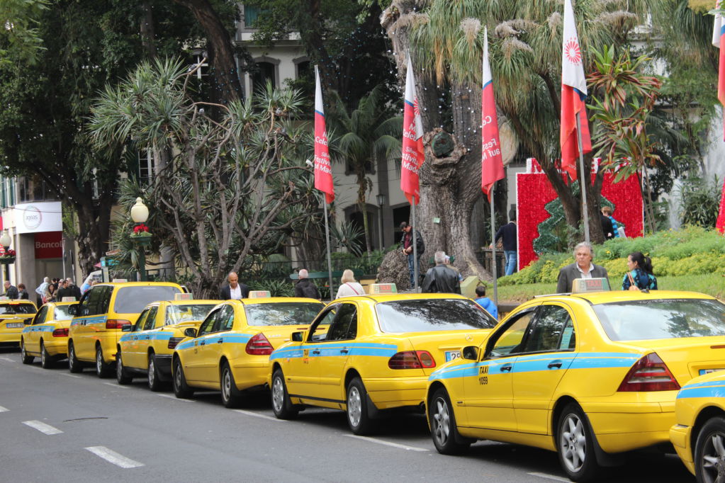 Taxis waiting for customers