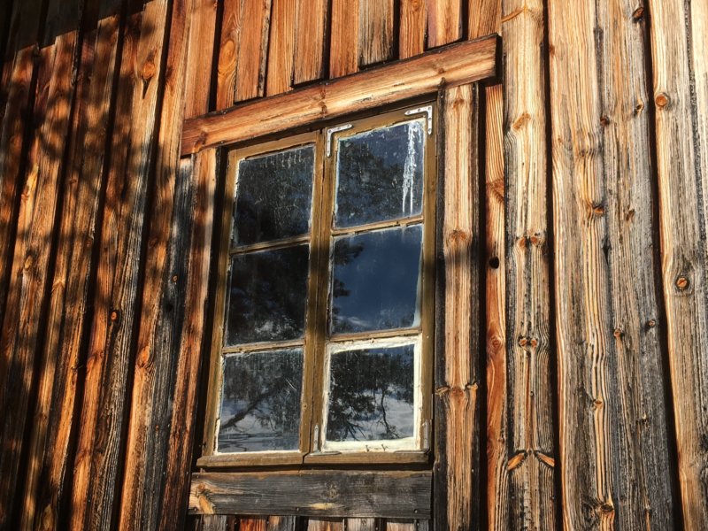 Majaniemi fishing hut window Konnevesi Majaniemi cottage window