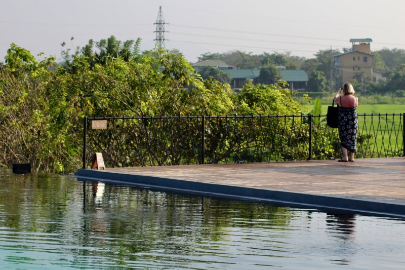 Aliya Resort & Spa pool
