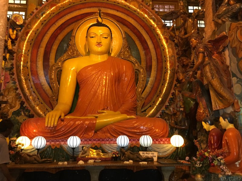 Gangaramaya Temple statue, Colombo