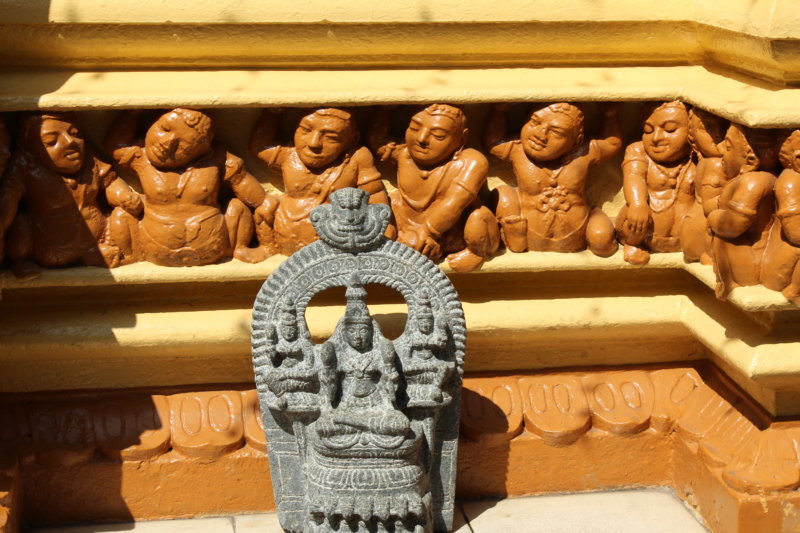 Gangaramaya Temple wall, Colombo