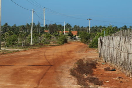 Kalpitiya Peninsula gravel road