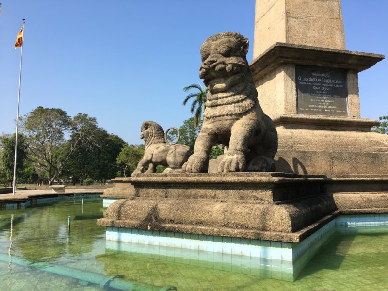Sri Lanka first prime minister statue stone lions