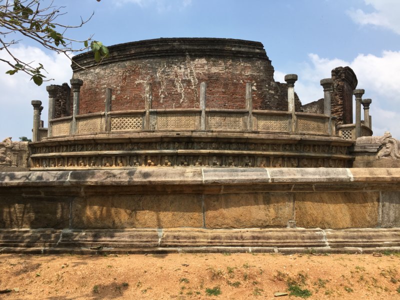 Central dagoba of the Vatadage