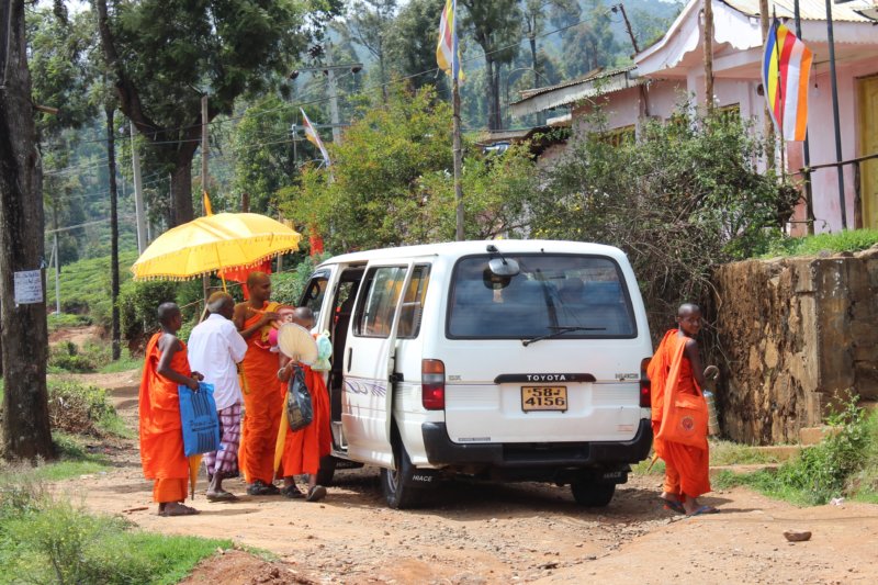 Buddhist monks, Sri Lanka tea country
