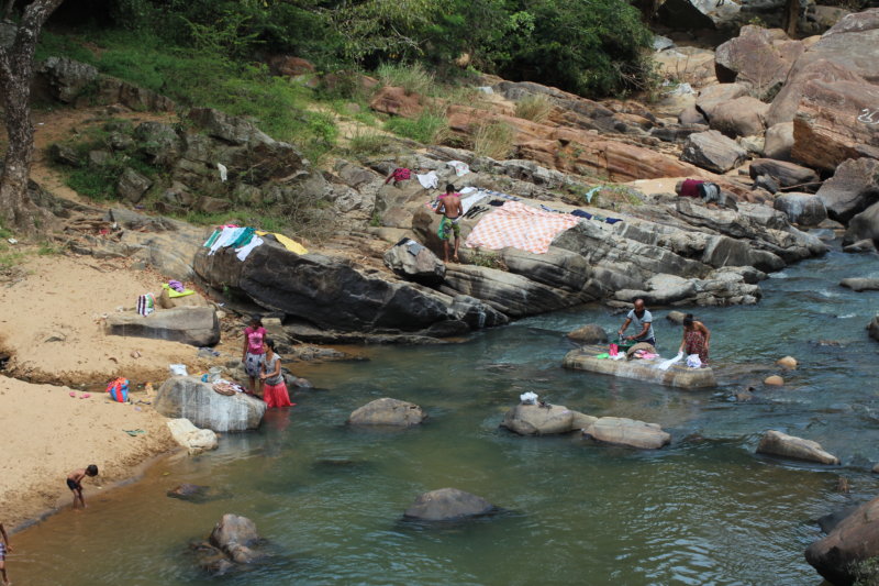 Laundry day, Sri Lanka tea country