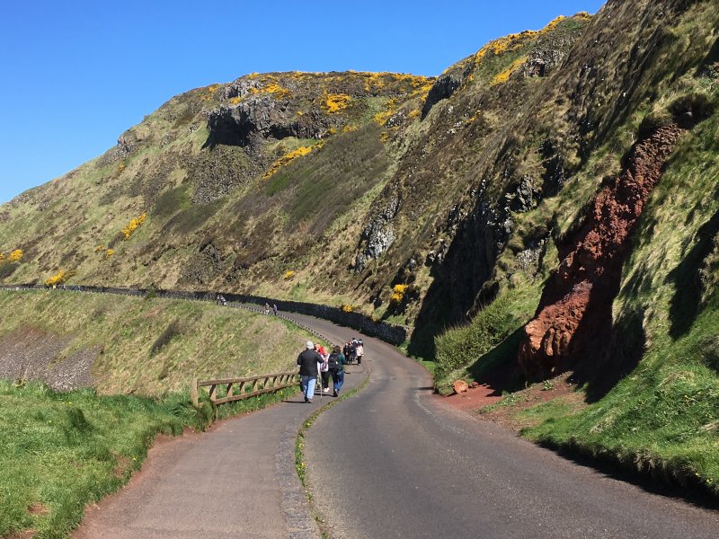 Giants Causeway walk to stones