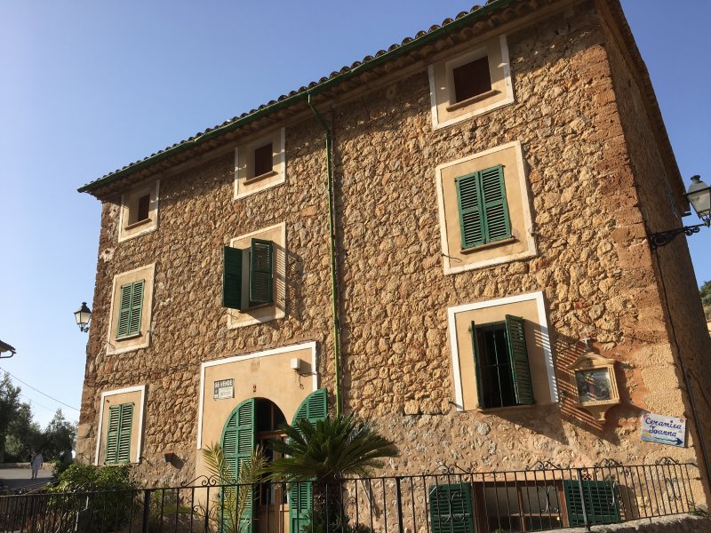 Typical Deia dry-stone building, Serra de Tramuntana Typical Deia dry-stone building, Serra de Tramuntana