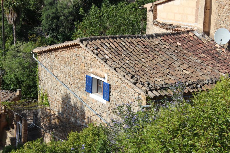 Deia stone house, Serra de Tramuntana Deia stone house, Serra de Tramuntana