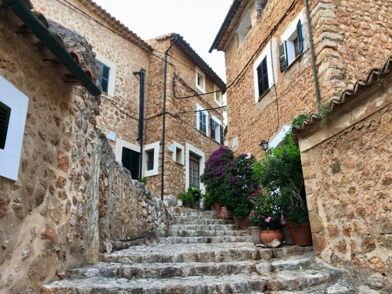 Fornalutx, Mallorca, voted as the prettiest village in Spain Fornalutx, Mallorca, voted as the prettiest village in Spain