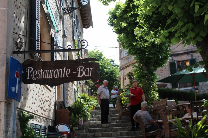 Restaurante Bar in stairs, Valldemossa Restaurante Bar in stairs, Valldemossa