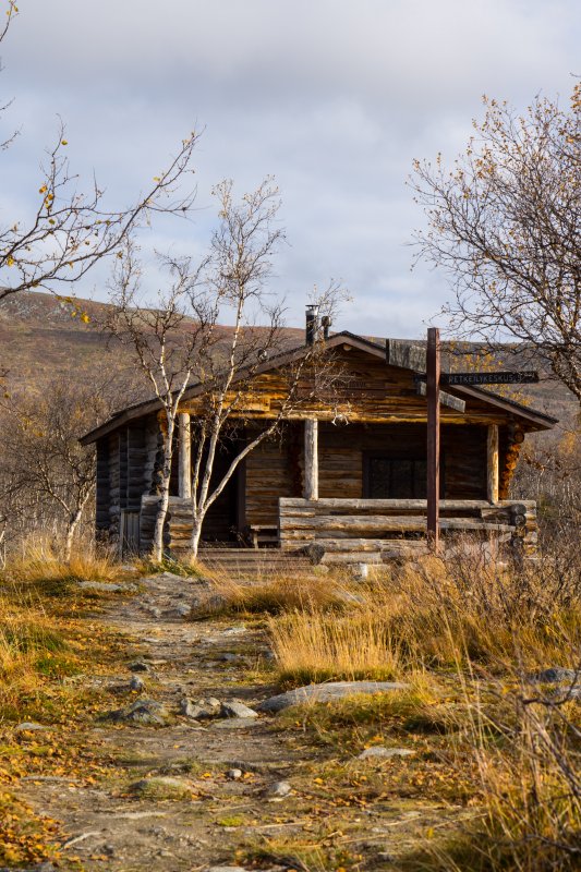 Kuohkimajärvi open wilderness hut