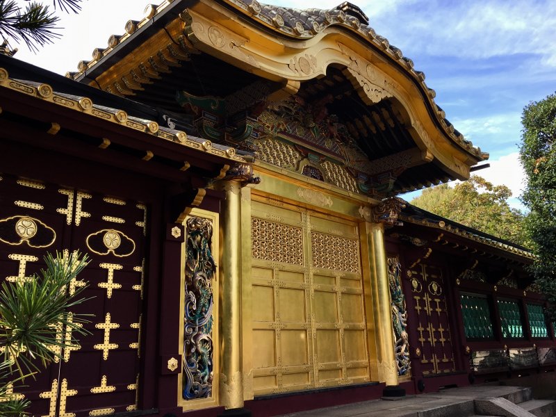 Walks in Old Tokyo: Tosho-gu Shrine, Ueno Park