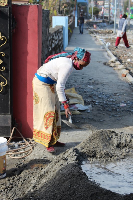 Pokhara womat at work