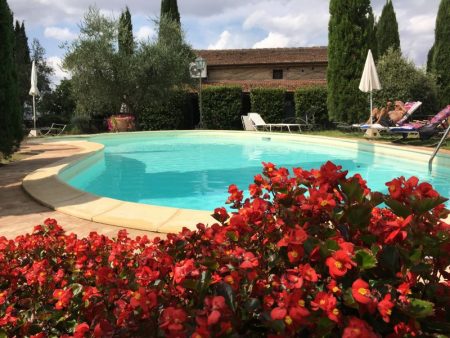 Agriturismo La Casa Nuova swimming-pool