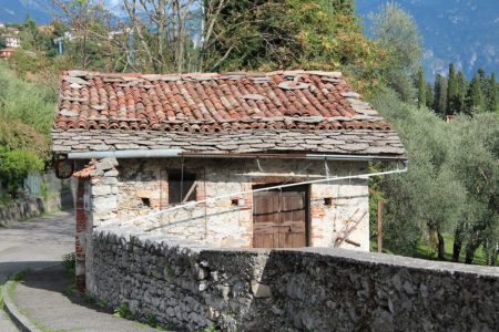 An old roadside house, Lake Como