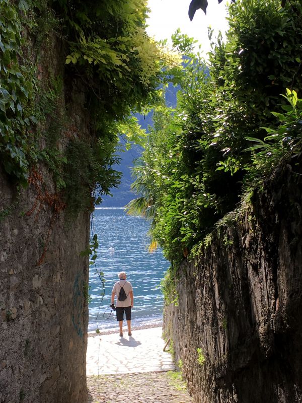 Lake Como Greenway walk: Lenno beach Lake Como Greenway walk: Lenno beach