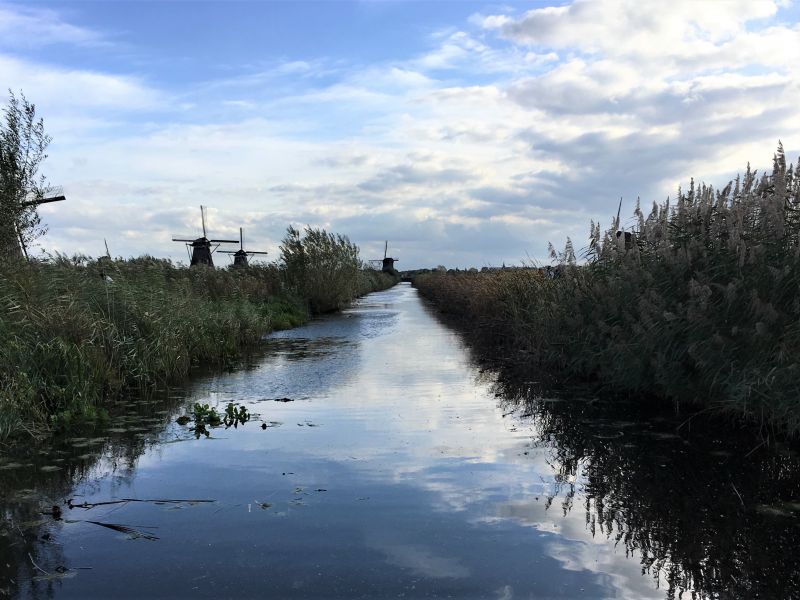 Kinderdijk Unesco World Heritage windmills draining the marshland Kinderdijk Unesco World Heritage windmills draining the marshland