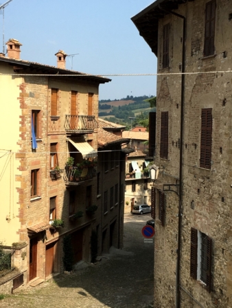 Italy's prettiest villages: the hilltop Castell'Arquato
