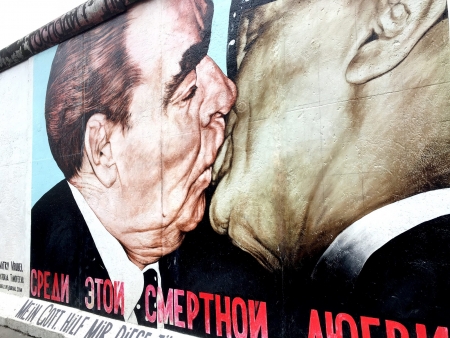 East Side Gallery, the famous kiss
