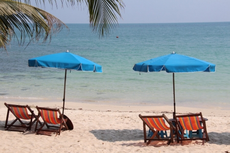 Relaxing on Ko Samet, Thailand