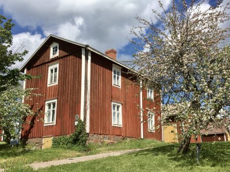 Klemetsgårdarna, Finland