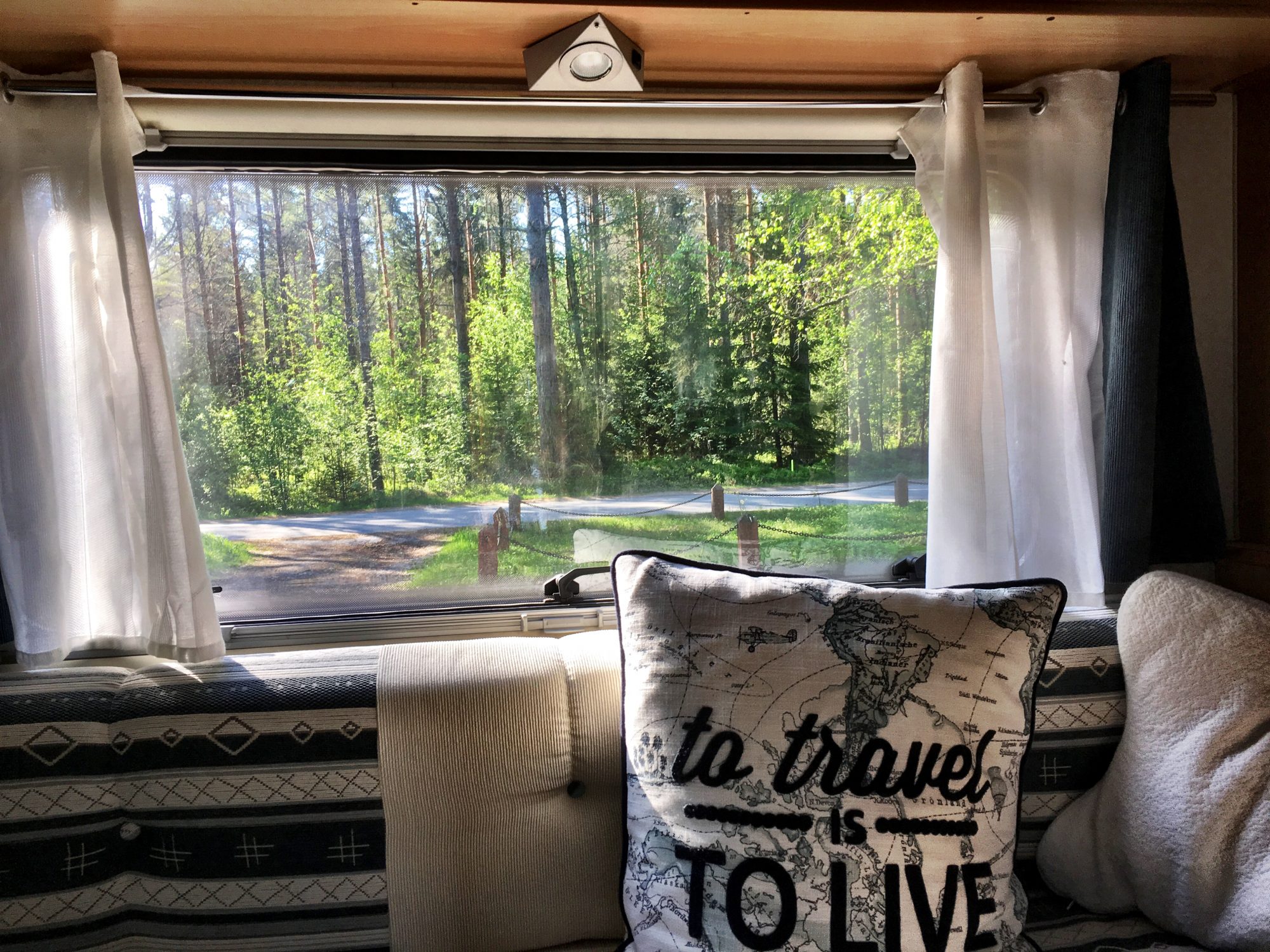Motorhome travel: to travel is to live