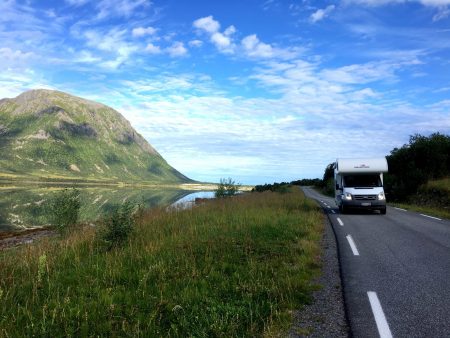 Motorhome drive through the Lofoten Islands: on the back roads