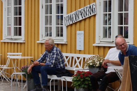 Mannfolkparkering at Henningsvær, Lofoten